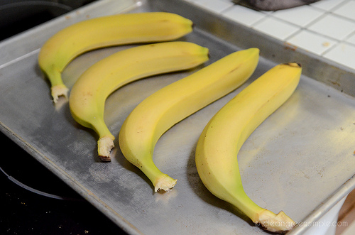 How to quickly ripen bananas