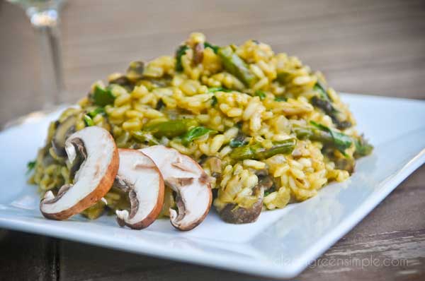 vegan risotto with asparagus and mushrooms