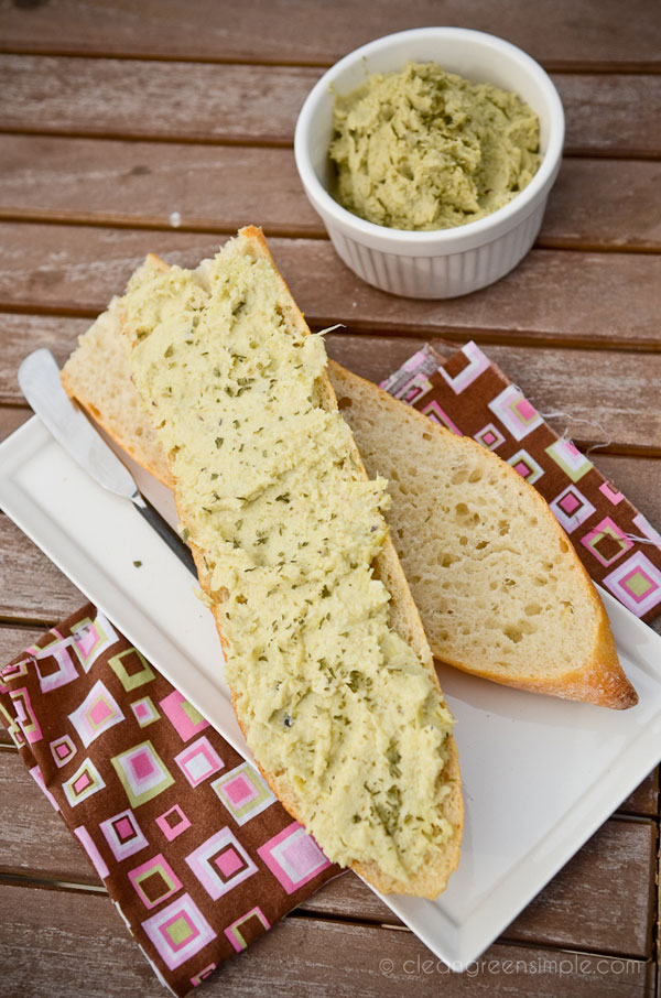 Artichoke spread on crusty bread