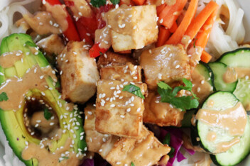 cropped-spring-roll-bowl-feature.jpg