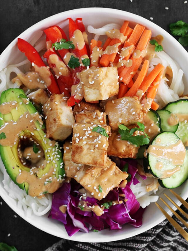 Spring Roll Bowl with Savory Peanut Sauce Story