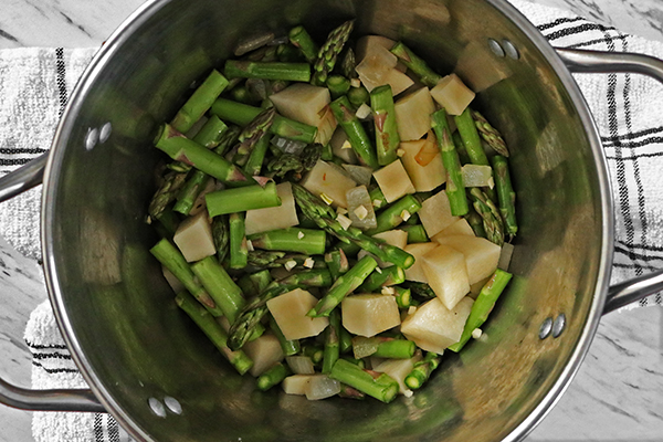 cook asparagus and potato