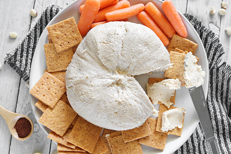 Vegan Thanksgiving Appetizers: Spreadable Cashew Cheese