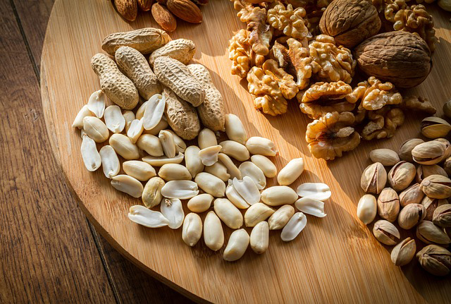 plant-based protein sources: nuts and nut butters