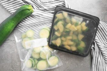 freezing zucchini in plastic bags