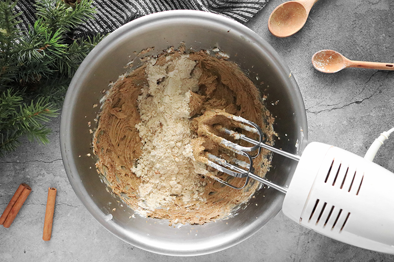 Vegan Gingersnap Cookies