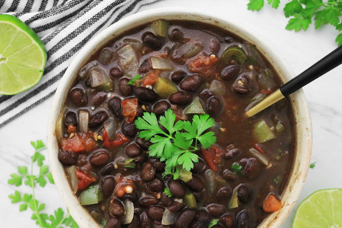 How to Cook Canned Black Beans - Clean Green Simple
