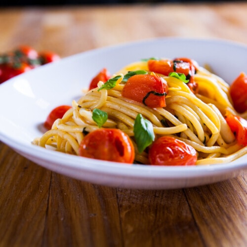 Roasted cherry tomato pasta