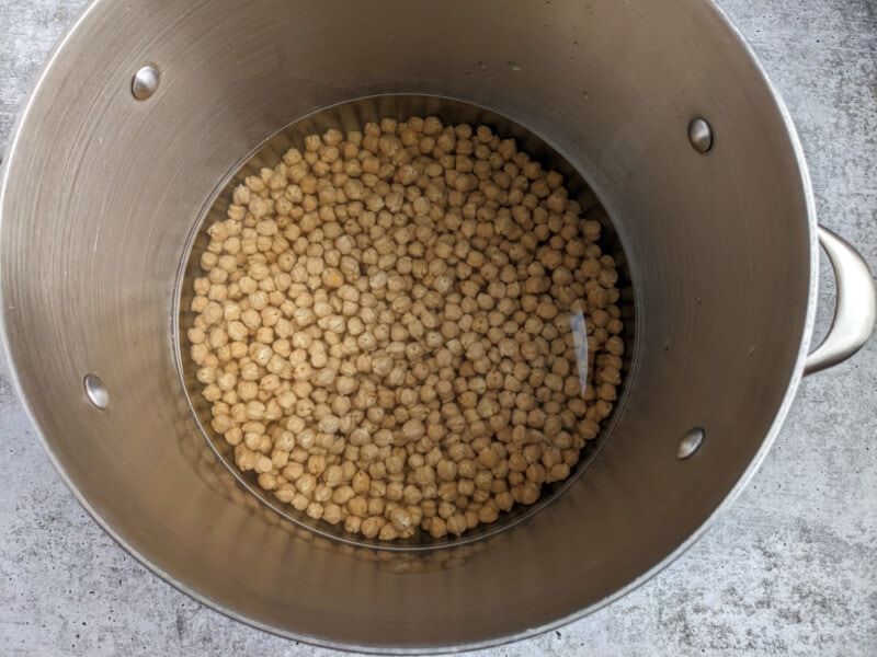 Chickpeas in a large stock pot.