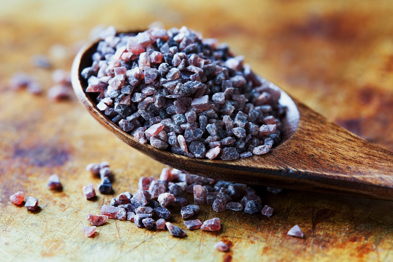 everything-you-need-to-know-about-himalayan-black-salt-clean-green-simple
