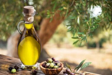6 Different Types of Olive Oil (+Dipping Oil Recipe)