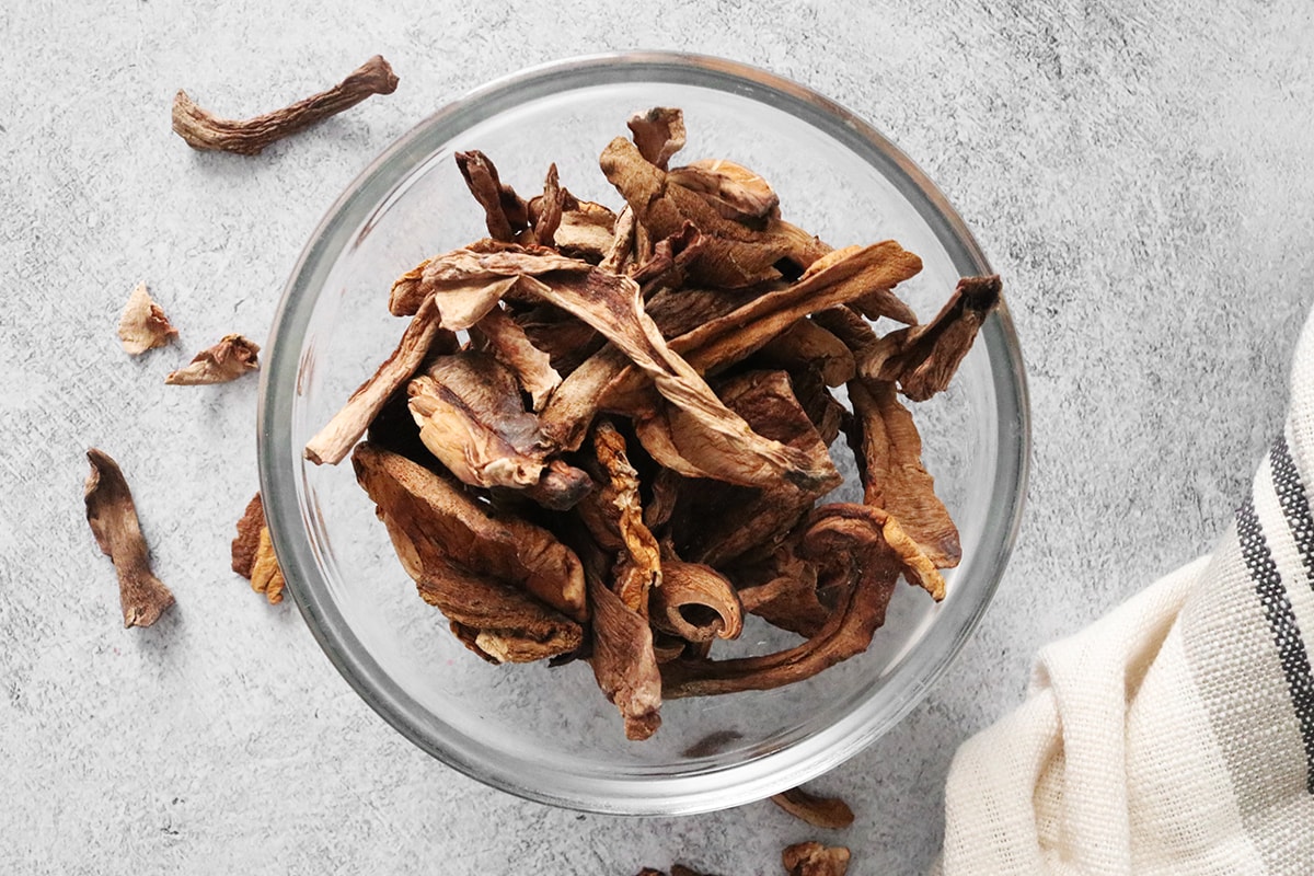 How to Rehydrate Dried Mushrooms Clean Green Simple
