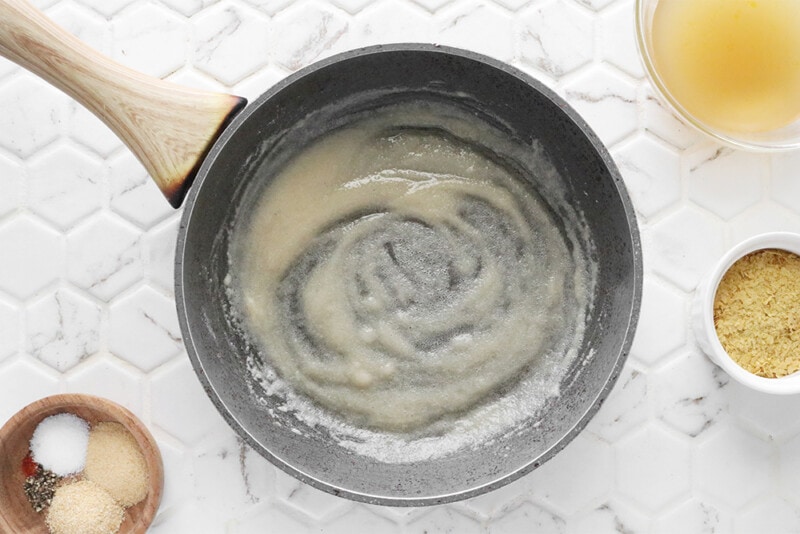 Making a roux in a skillet