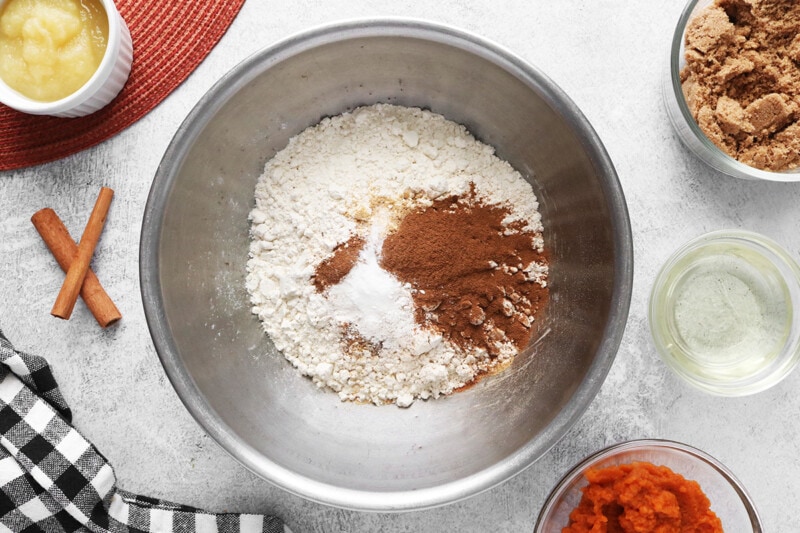 Mix flour, spices, baking soda, and baking powder in a bowl.