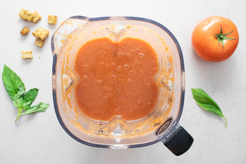 Vegan tomato soup in a blender.